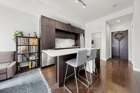 Photo 7 at 419 - 55 Regent Park Boulevard, Regent Park, Toronto
