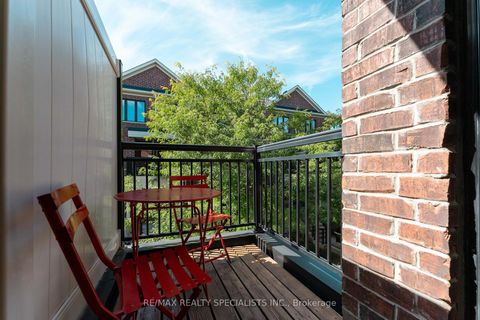 Photo 2 at 34 - 120 Twenty Fourth Street, Long Branch, Toronto