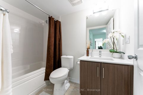 Photo 19 at 34 - 120 Twenty Fourth Street, Long Branch, Toronto
