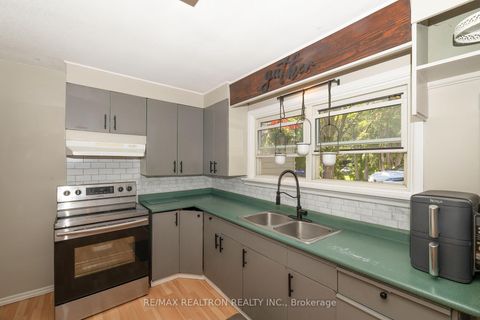Photo 14 at 2010 Lea Road, Alcona, Innisfil