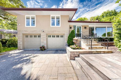 Photo 1 at 10 Catalina Drive, Scarborough Village, Toronto