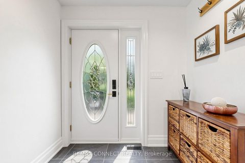 Photo 2 at 10 Catalina Drive, Scarborough Village, Toronto