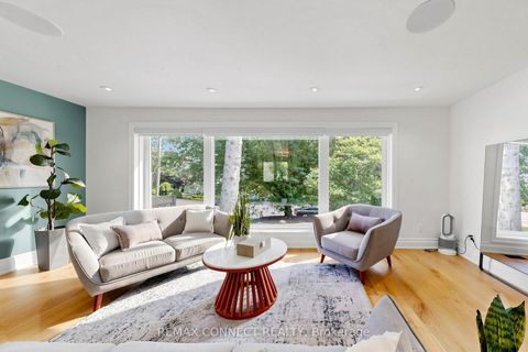 Photo 4 at 10 Catalina Drive, Scarborough Village, Toronto
