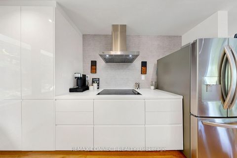 Photo 10 at 10 Catalina Drive, Scarborough Village, Toronto