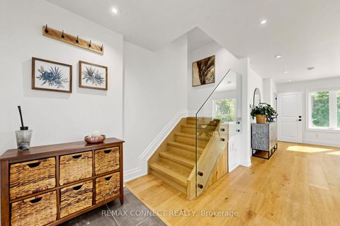 Photo 14 at 10 Catalina Drive, Scarborough Village, Toronto
