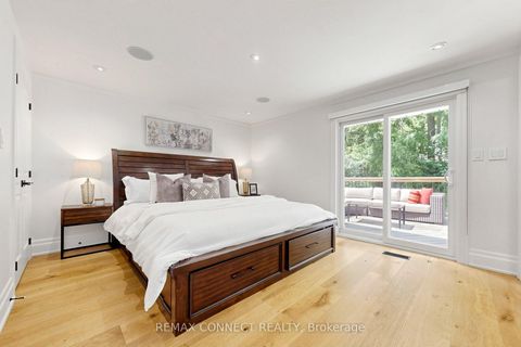Photo 15 at 10 Catalina Drive, Scarborough Village, Toronto