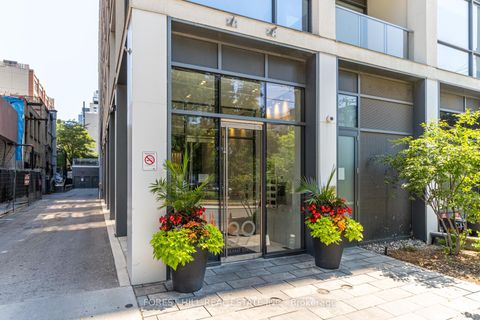 Photo 2 at 205 - 39 Brant Street, Waterfront Communities C1, Toronto
