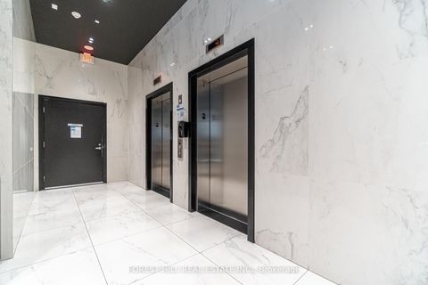Photo 4 at 205 - 39 Brant Street, Waterfront Communities C1, Toronto