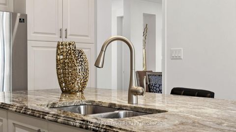Photo 11 at 286 Valermo Drive, Alderwood, Toronto