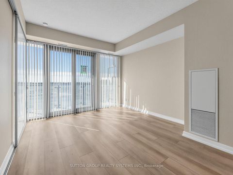 Photo 11 at 907 - 70 Distillery Lane, Waterfront Communities C8, Toronto