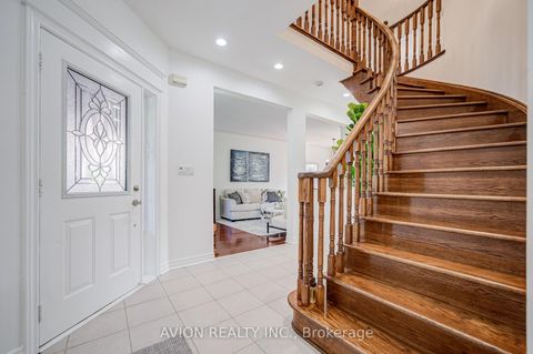 Photo 3 at 83 Stonebridge Boulevard, L'Amoreaux, Toronto