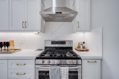 Photo 11 at 83 Stonebridge Boulevard, L'Amoreaux, Toronto