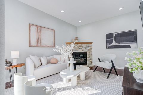 Photo 15 at 83 Stonebridge Boulevard, L'Amoreaux, Toronto