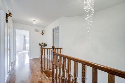Photo 19 at 83 Stonebridge Boulevard, L'Amoreaux, Toronto