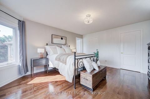 Photo 21 at 83 Stonebridge Boulevard, L'Amoreaux, Toronto