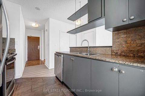 Photo 10 at 3703 - 35 Mariner Terrace, Waterfront Communities C1, Toronto
