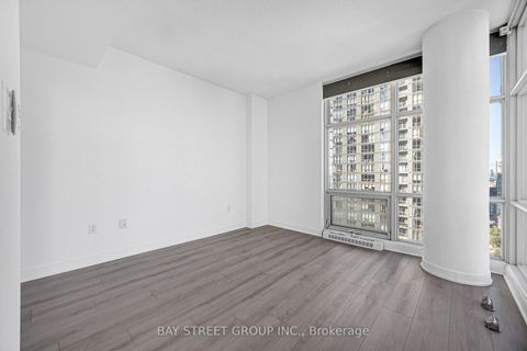 Photo 13 at 3703 - 35 Mariner Terrace, Waterfront Communities C1, Toronto