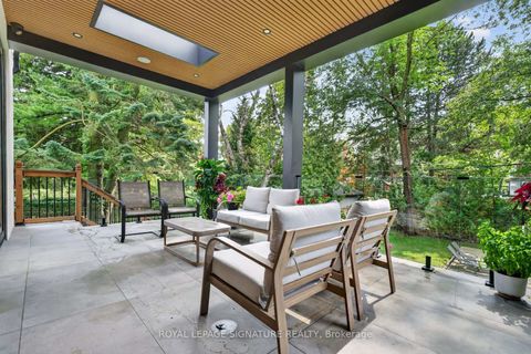 Photo 11 at 257 Lawrence Avenue E, York Mills, Toronto