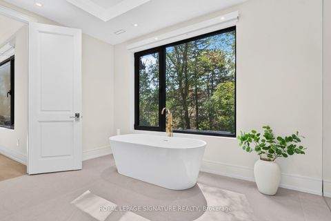 Photo 23 at 257 Lawrence Avenue E, York Mills, Toronto