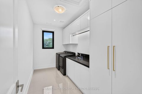 Photo 30 at 257 Lawrence Avenue E, York Mills, Toronto