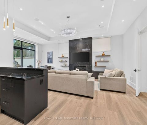 Photo 33 at 257 Lawrence Avenue E, York Mills, Toronto