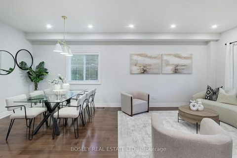 Photo 10 at 20 Trish Drive, Oak Ridges Lake Wilcox, Richmond Hill