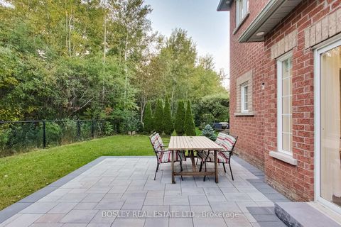 Photo 35 at 20 Trish Drive, Oak Ridges Lake Wilcox, Richmond Hill