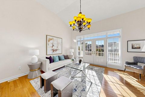 Photo 4 at 5 Rivington Avenue, Patterson, Vaughan