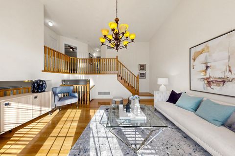 Photo 7 at 5 Rivington Avenue, Patterson, Vaughan