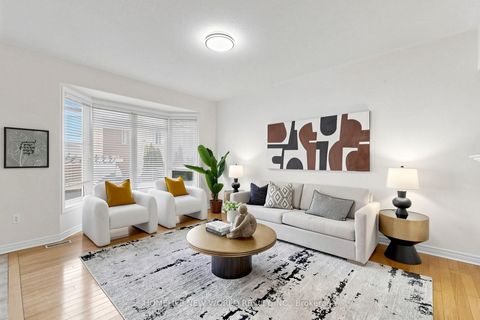 Photo 12 at 5 Rivington Avenue, Patterson, Vaughan