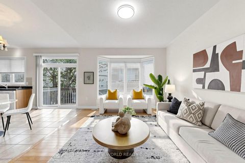 Photo 13 at 5 Rivington Avenue, Patterson, Vaughan
