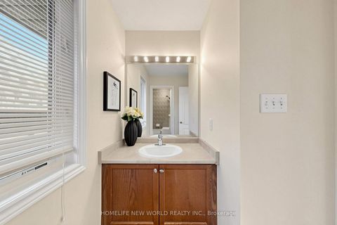 Photo 42 at 5 Rivington Avenue, Patterson, Vaughan