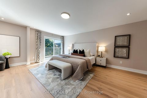 Photo 20 at 231 Hounslow Avenue, Willowdale West, Toronto