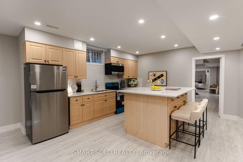 Photo 29 at 231 Hounslow Avenue, Willowdale West, Toronto