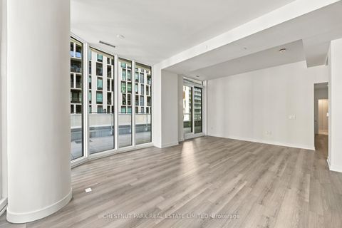 Photo 5 at 625 - 230 Simcoe Street, Chinatown, Toronto