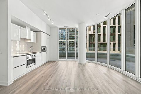 Photo 9 at 625 - 230 Simcoe Street, Chinatown, Toronto