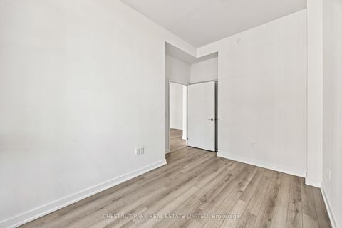 Photo 14 at 625 - 230 Simcoe Street, Chinatown, Toronto