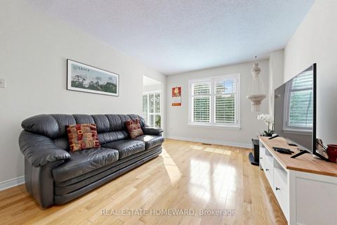 Photo 11 at 3 Green Acres Road, Uplands, Vaughan