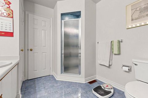 Photo 30 at 3 Green Acres Road, Uplands, Vaughan