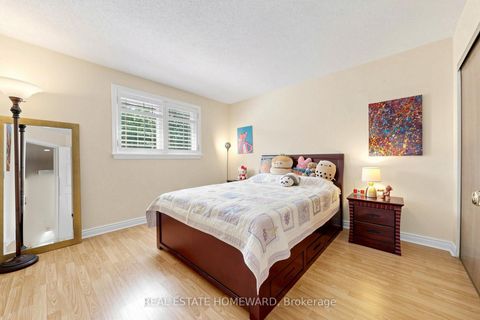 Photo 32 at 3 Green Acres Road, Uplands, Vaughan