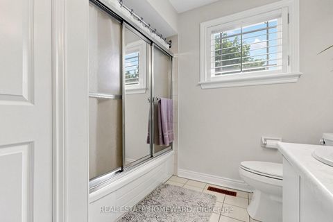 Photo 37 at 3 Green Acres Road, Uplands, Vaughan