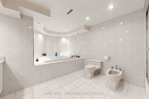 Photo 44 at 3 Green Acres Road, Uplands, Vaughan
