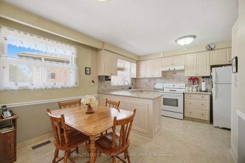 Photo 13 at 43 Elana Drive, Jane Heights, Toronto