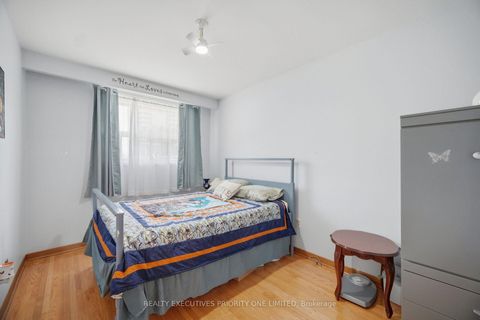 Photo 21 at 43 Elana Drive, Jane Heights, Toronto