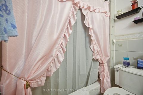 Photo 25 at 43 Elana Drive, Jane Heights, Toronto