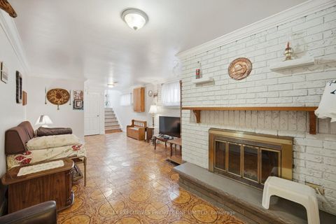 Photo 29 at 43 Elana Drive, Jane Heights, Toronto