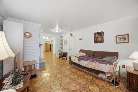 Photo 30 at 43 Elana Drive, Jane Heights, Toronto