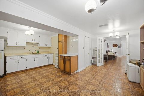 Photo 31 at 43 Elana Drive, Jane Heights, Toronto