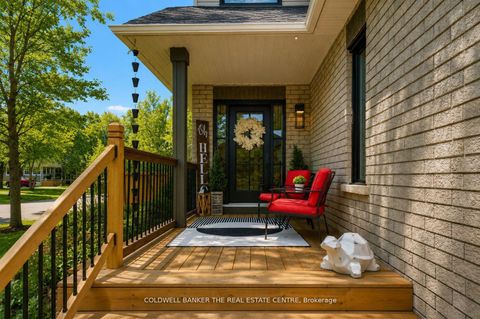 Photo 1 at 684 Lakelands Avenue, Alcona, Innisfil