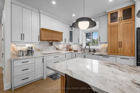 Photo 19 at 684 Lakelands Avenue, Alcona, Innisfil